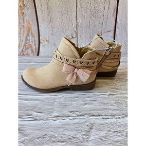 POP GIRLS Lil Elisha Blush Boots Size 7 Medium Little Girls New In Box (C-39)